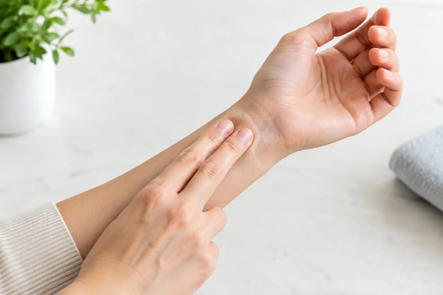 How to Locate P6 Point on Your Inner Wrist
